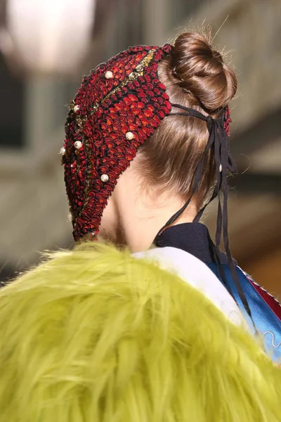 Look 90